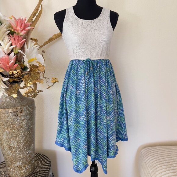 Y2k Blue & White asymmetrical Crochet Lace Dress - Picture 1 of 9